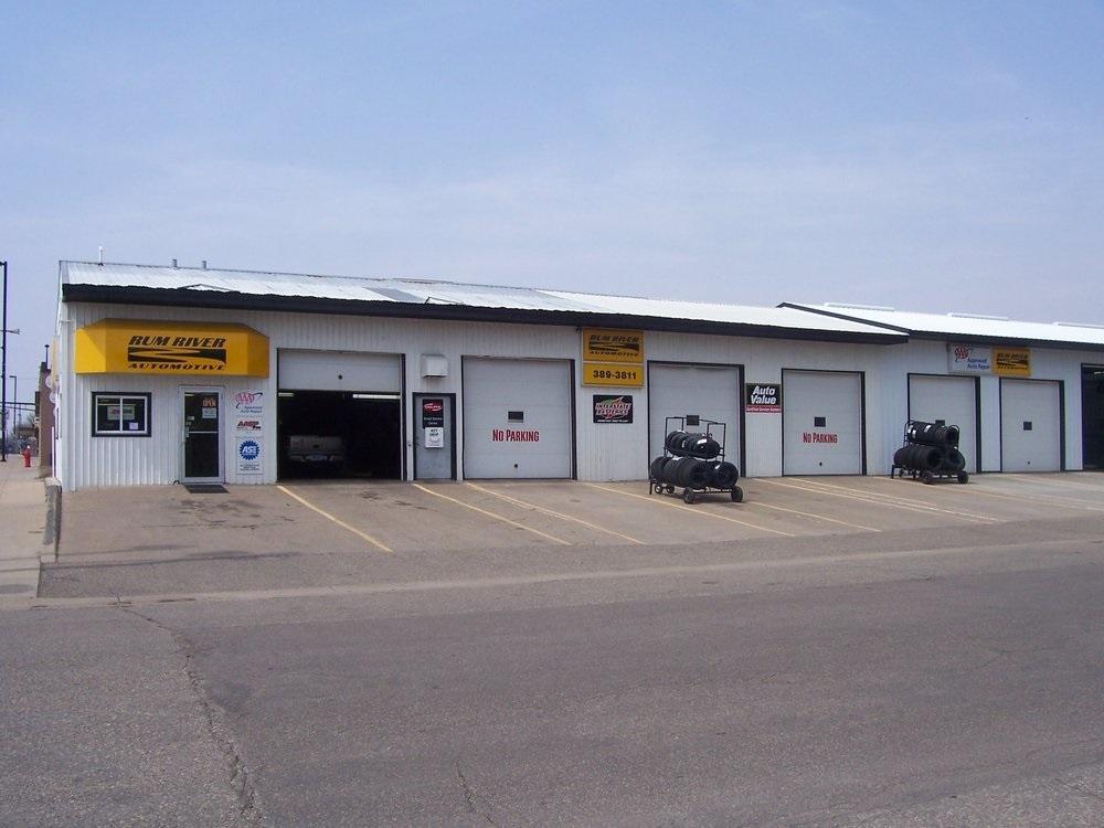 Front View Exterior of Rum River Automotive in Princeton, MN