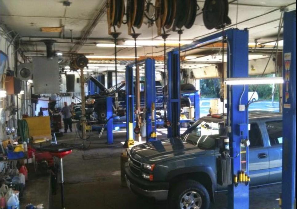 car inspection area at Rum River Automotive, Princeton, mn